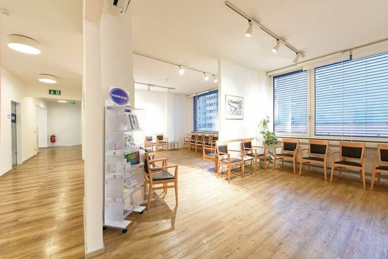 Augenlaser-Klinik am Wittenbergplatz in Berlin Augenlaser-Klinik am Wittenbergplatz in Berlin